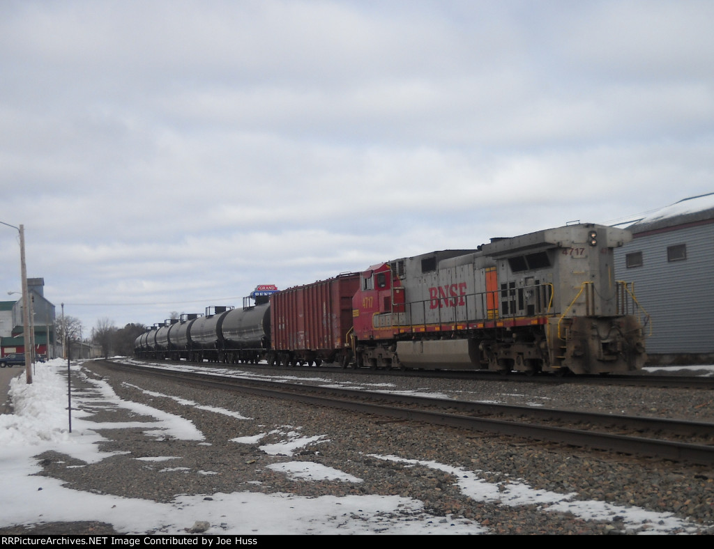 BNSF 4717 DPU